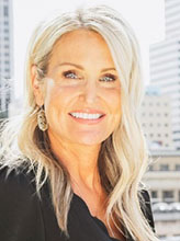 Lisa Tracy, Reginal Sales Manager (Oregon)